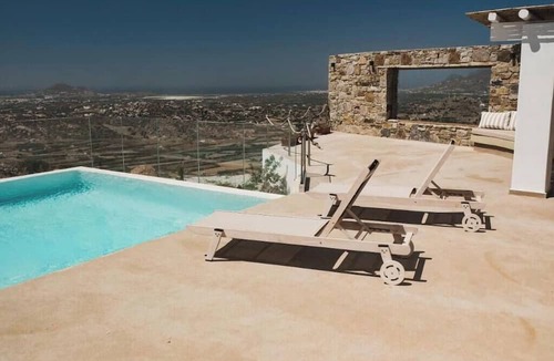Naxos Cottage | Villa Zephyra – A Peaceful Cycladic Escape with Sea & Sunset Views