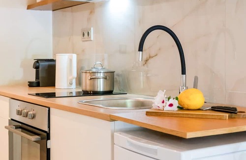 Kalamata Marina Apartment | Neilis - Modern Retreat in Central Kalamata