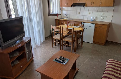 Limenaria Apartment | Apartment '2' with Mountain View, Shared Garden and Wi-Fi