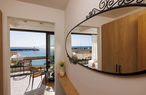 Limenas Chersonisou Apartment | Soho SeaFront Suites