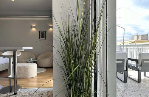 Petralona Apartment | Cloud 9 - smart apartment private jacuzzi