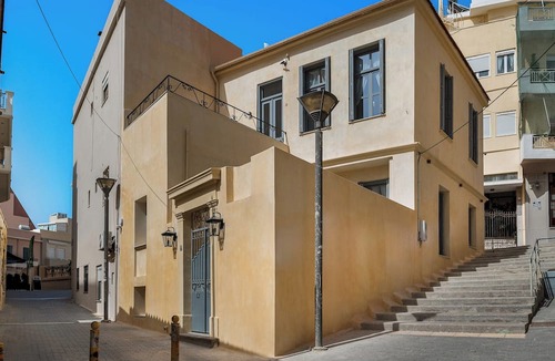 Heraklion Apartment | Handakos Luxury Suite by Hospi