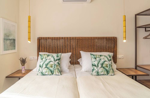 Karlovassi Apartment | Samos Tropic Apartments