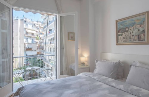 Pangrati Apartment | Exceptional central Athens 3 bedroom 2 bathroom apartment that sleeps up to nine