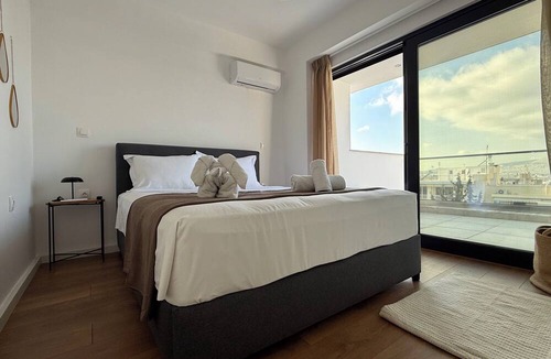 Petralona Apartment | TH5 - 2 bedrooms Cloud9 in the city