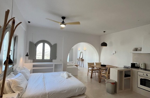 Ios Town Apartment | Ios Alcyon Blue Suites