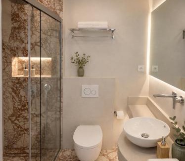 Gavrio Apartment | Niriides Sea View Luxury Suites, Brand New 2026 August