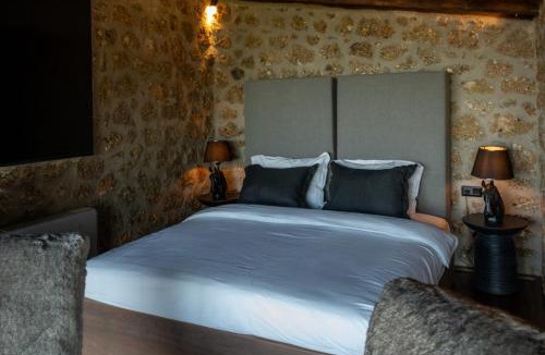 Synikia Mesi Trikalon Ski Chalet | Heartbeat Mountain Escapes