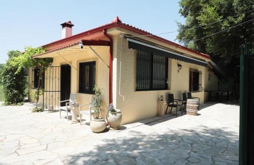 Kastoria Villa | River side house