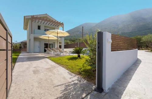 Khartata Villa | Villa Vilenia Horizon by Villa Plus