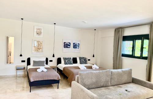 Neoi Epivates Villa | Azur Mare Luxury Villas