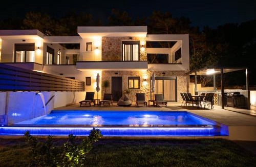 Faliraki Villa | Villas Pasha