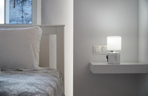 Petalidi Apartment | Minimal Stay House