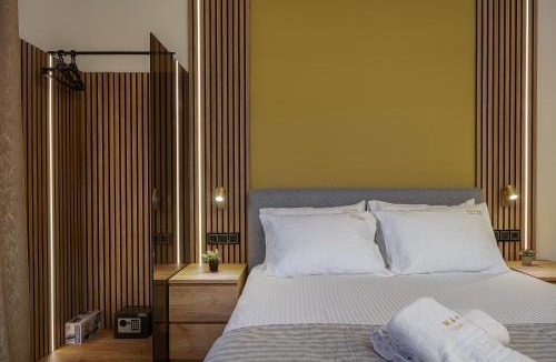 Agios Dimitrios Apartment | Mayom Luxury Studios