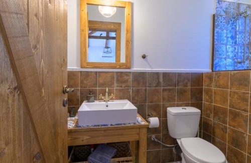 Pyrgos Hotel | Eleon Olive Retreat - Skourochori