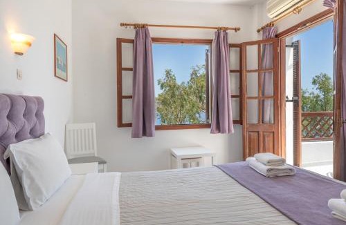 Menetai House | Hotel Albatros