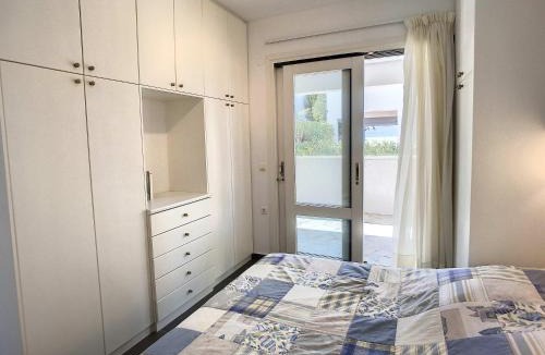 Plepi Apartment | Cosy Garden Flat, Beach, Pool