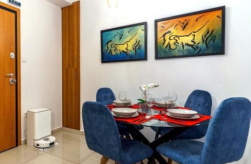 Ano Kipseli Apartment | Stylish Kypseli Apartment Sleeps 4 300 Mbps WiFi