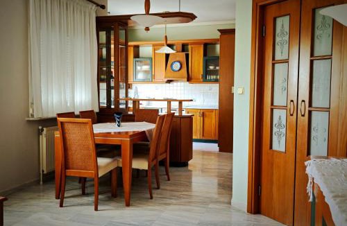 Maroneia-Sapes House | Casa Marrone