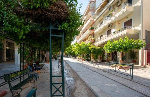Thissio Apartment | Athens Thiseio metro stop 12 min to the Acropolis
