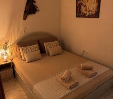 Voies Apartment | 'Εν πλώ Giouli's home