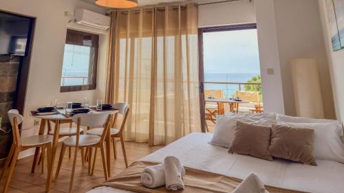 Anavyssos Apartment | Saronida Sea View Stay Beach Across Road