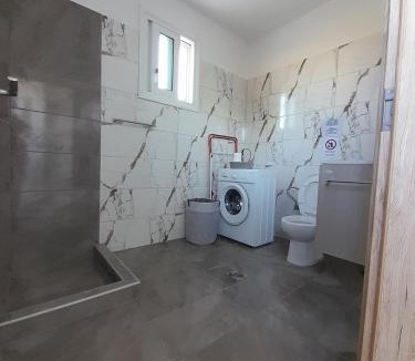 Gefira Mpania Apartment | Athina's Coastal Escape