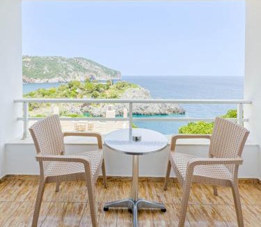 Limnionas House | The Life Suites