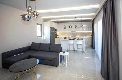 Stegna Apartment | Aquamarine Luxury Suites - Stegna - Beachfront, Jacuzzi , Smart Home, Great View