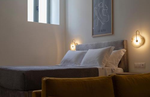 Thissio Apartment | AthenianNest Asomaton Boutique Studio in Psyrri near Acropolis