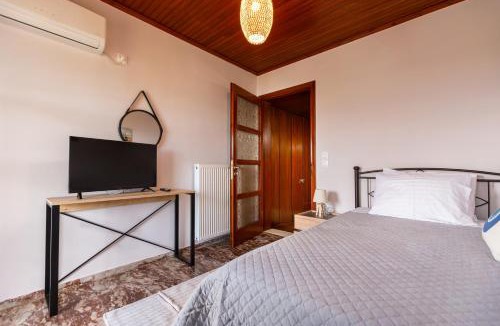 Gefira Mpania Villa | Beachfront Villa Psani - Escape with Garden