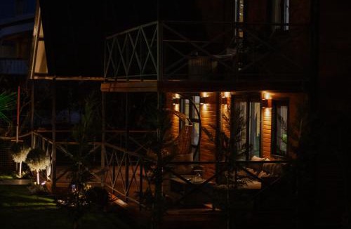 Chrysoupolis Apartment | Wooden villas