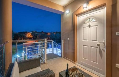 Psarou Apartment | Armonia Boutique Hotel