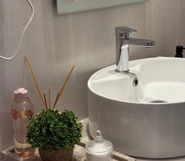 Kastoria Apartment | I Kastoria Book House with Garden motorbike friendly