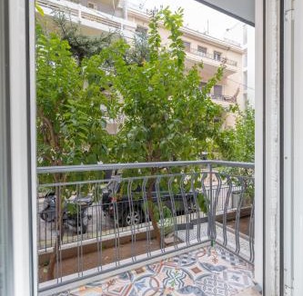 Ilisia Apartment | Spacious Modern Apartment in Athens near Metro