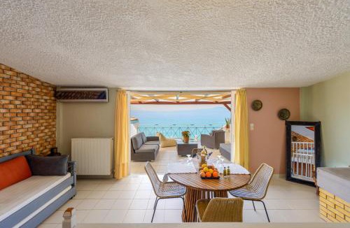 Akrogialion Apartment | AGALI 2 Superior Mezonet front of the sea