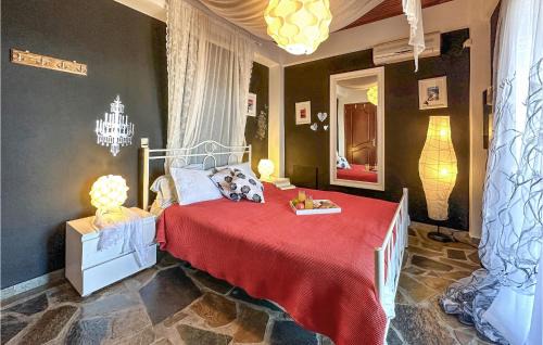 Ipati House | Beautiful Home With Pool