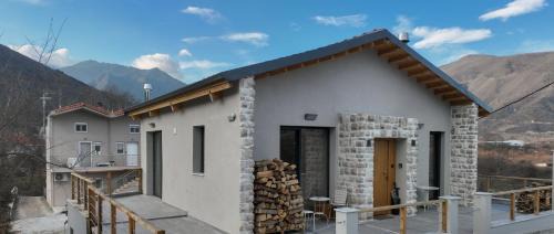Almopia House | Endless View Orma Guesthouse