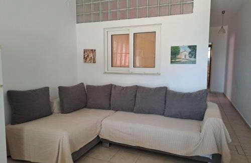 Milos Apartment | Flisvos Apartments
