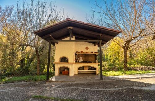 Potamia Villa | RiverHome