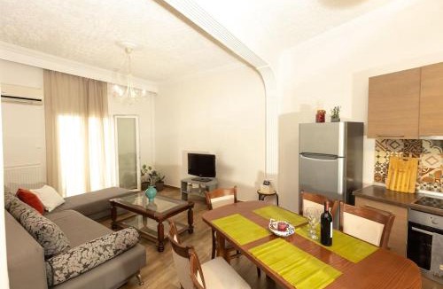 Old Town Apartment | Nestia Retreats Ano Poli Apartments