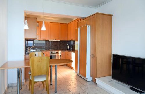 Paralia Agias Fotinis Apartment | Aliki Studios