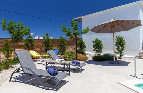 Milia Villa | Trialonia Luxury Villa
