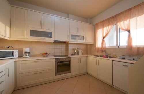 Avia Apartment | Grand Suites with Private Pools
