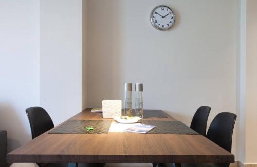 Thissio Apartment | TONI'S Home for couples or business Travellers 1BD