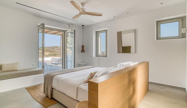 Lily Rock Villa in Paros