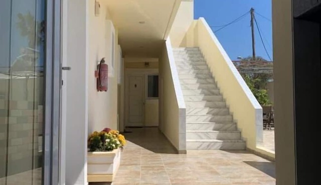 Manine Apartments