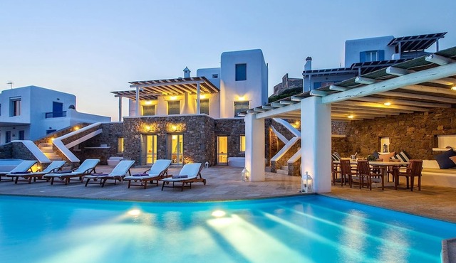 ANDROMEDA PRIVATE INFINITY POOL VILLA