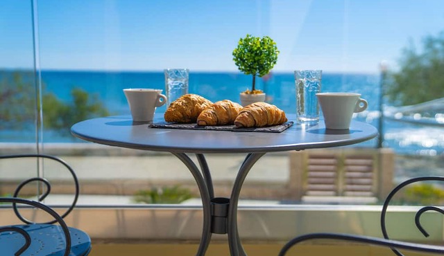 Elimia Suites & Studios
