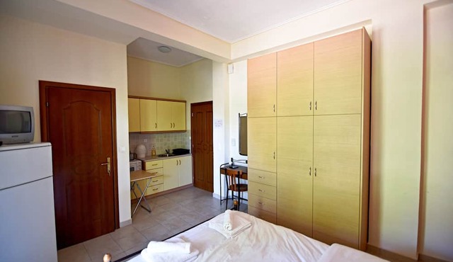Tsertos Apartments
